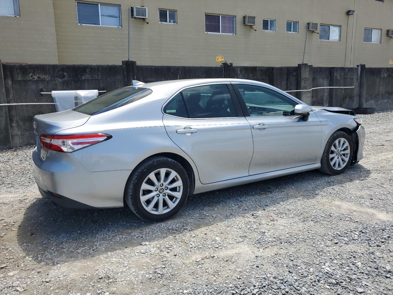 4T1B11HK8KU186959 TOYOTA CAMRY 2019