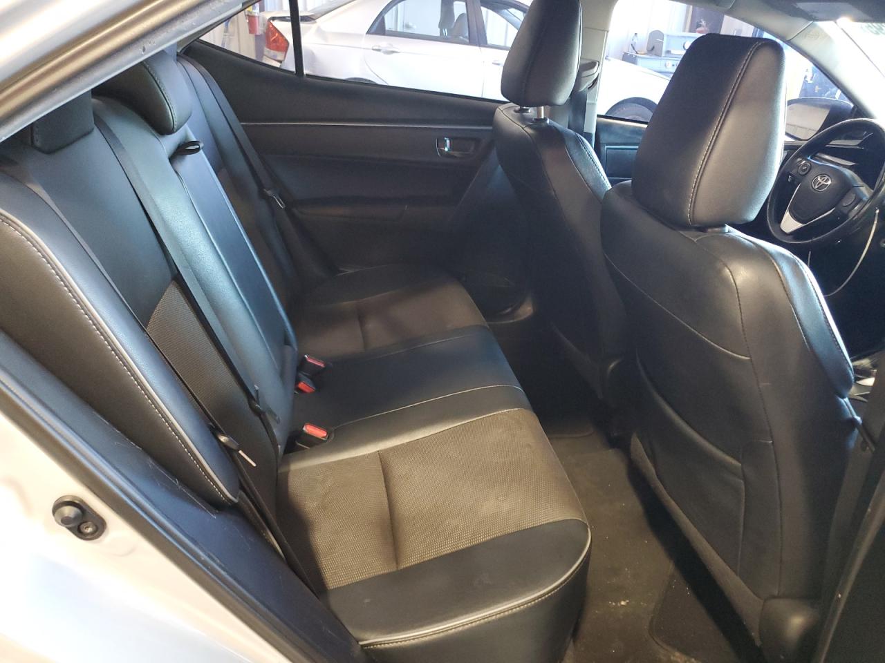 2015 Toyota Corolla - Image 10