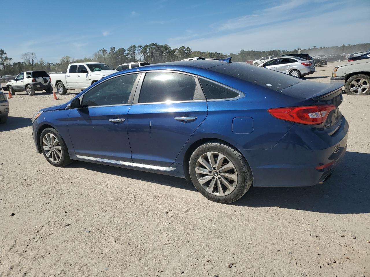 2016 Hyundai Sonata - Image 2