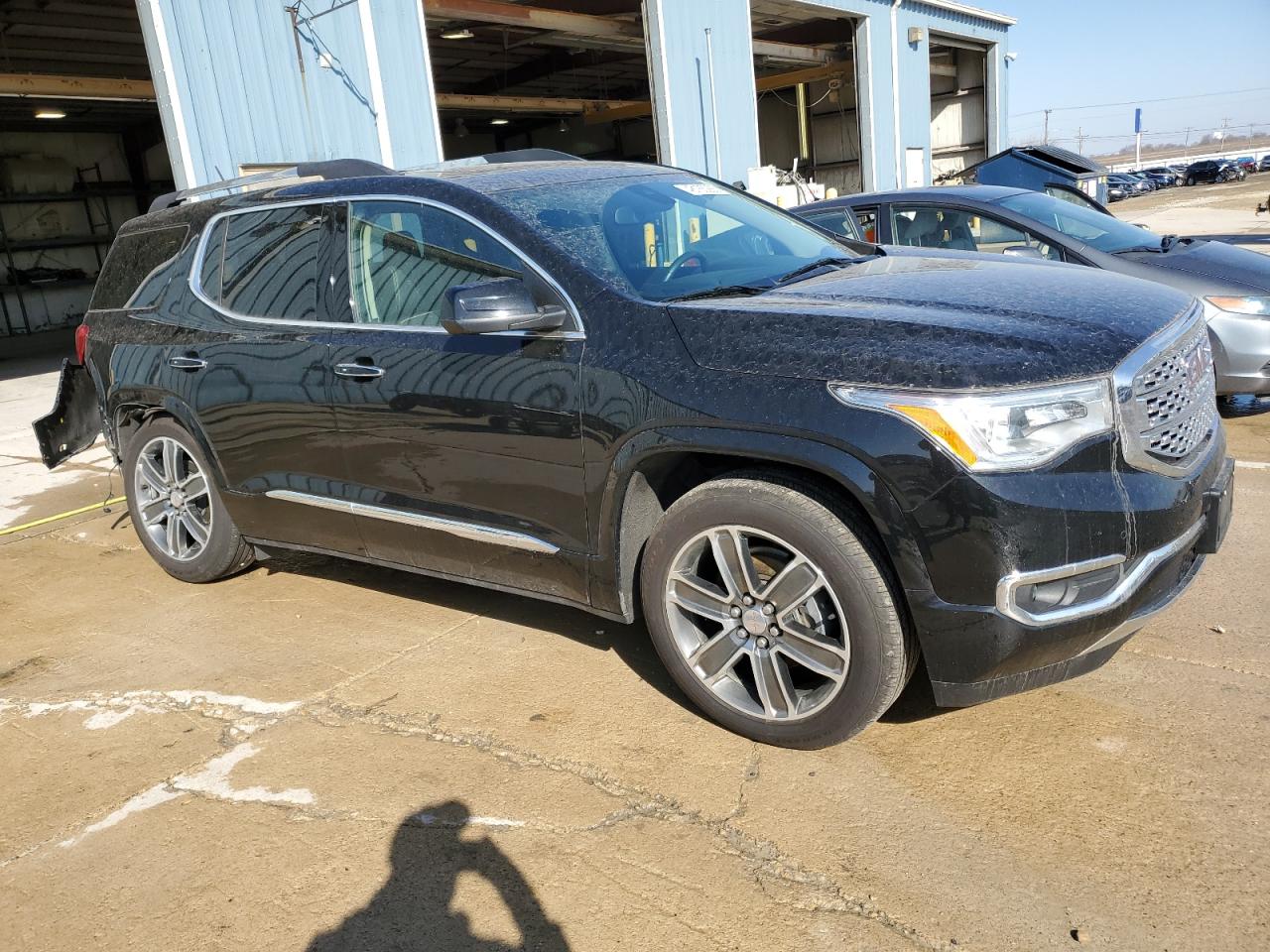 2019 GMC Acadia - Image 4