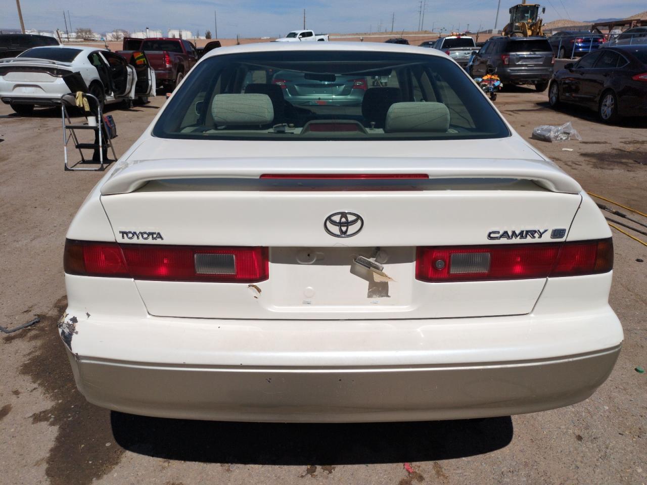 1999 Toyota Camry Le VIN: JT2BG22K4X0331939 Lot: 50726425