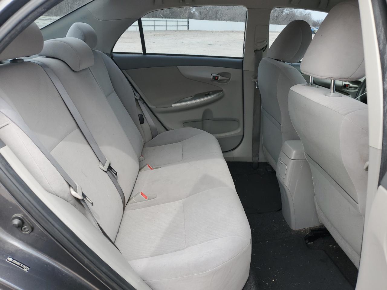 2010 Toyota Corolla - Image 10