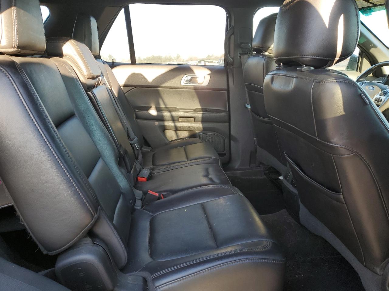 2013 Ford Explorer - Image 11