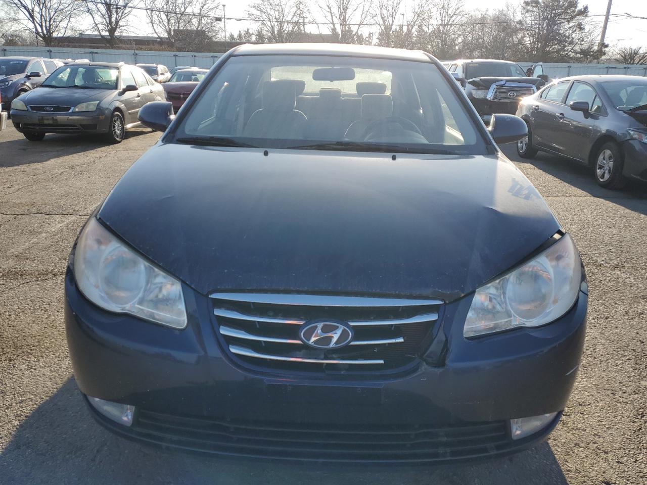 2010 Hyundai Elantra - Image 5