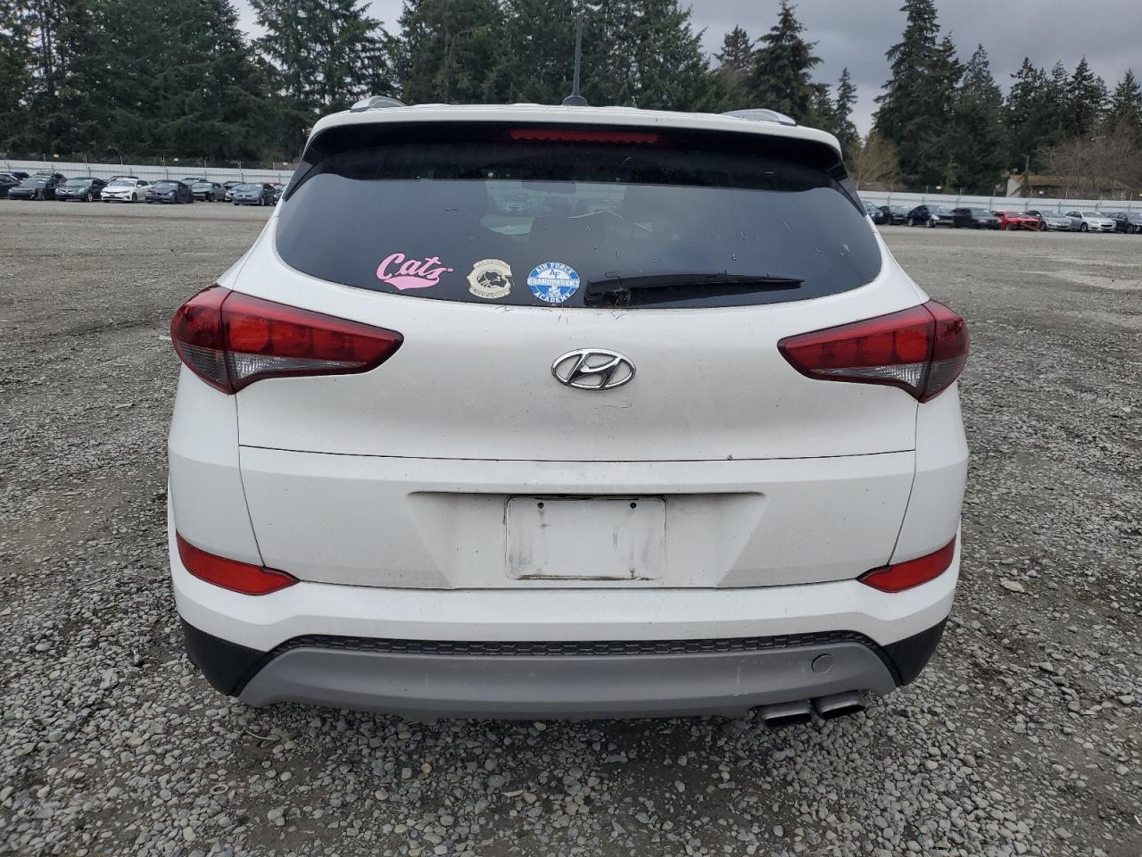 2017 Hyundai Tucson - Image 6