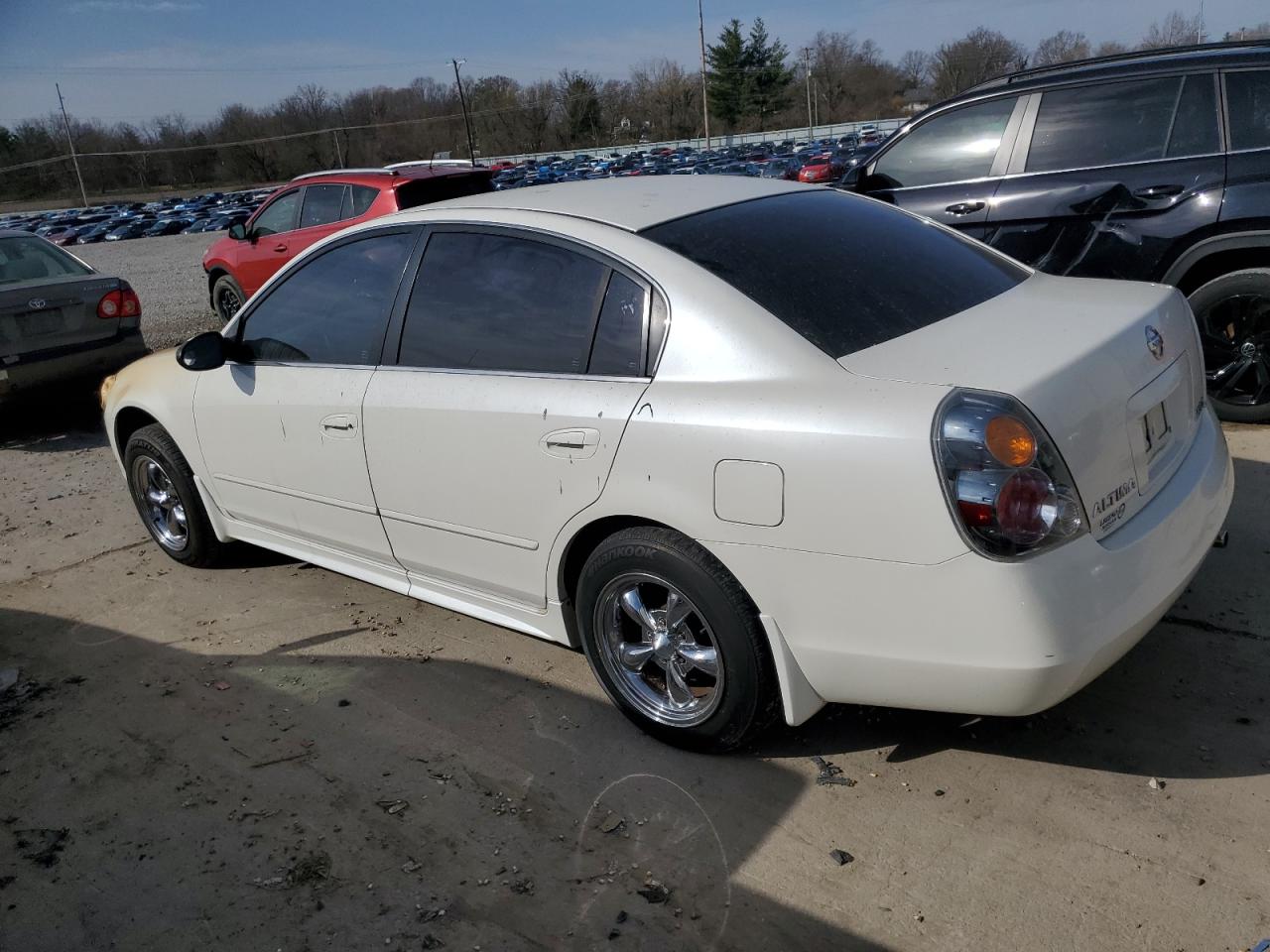 2003 Nissan Altima - Image 2