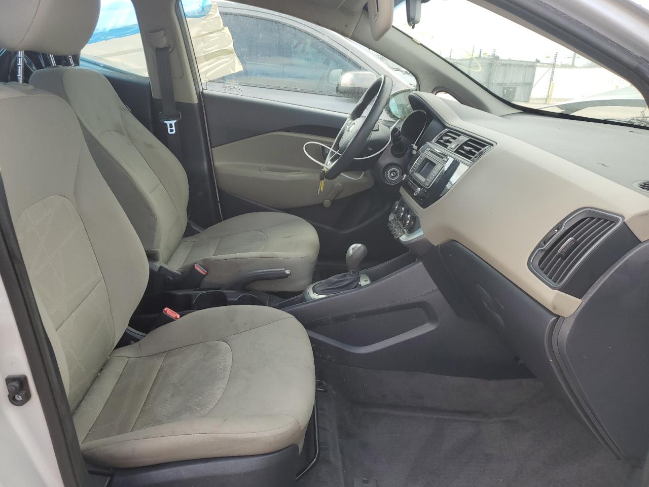 2017 Kia Rio - Image 7