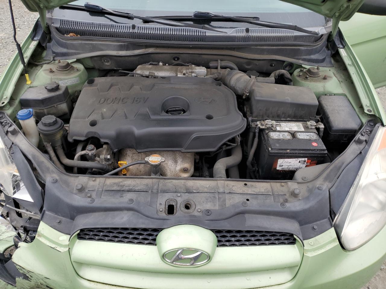 2008 Hyundai Accent - Image 12
