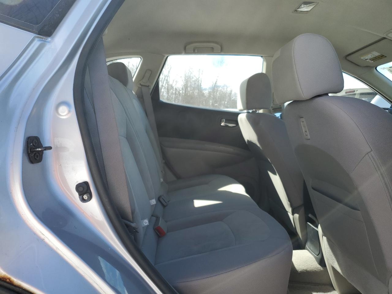 2009 Nissan Rogue - Image 11