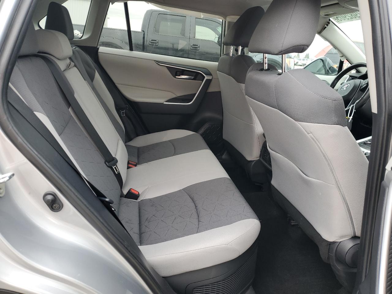 2020 Toyota RAV 4 - Image 11