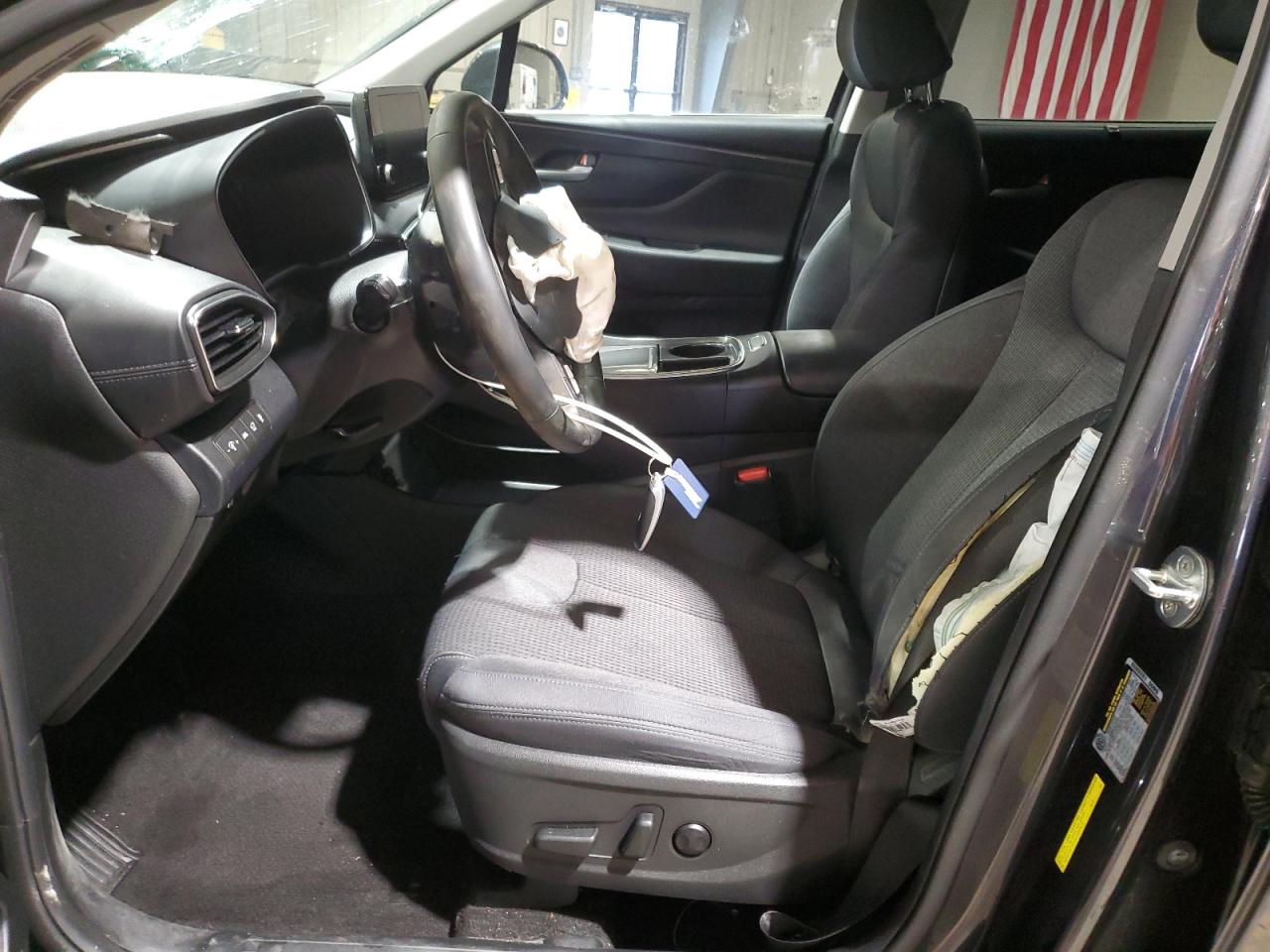 2022 Hyundai Santa Fe - Image 7