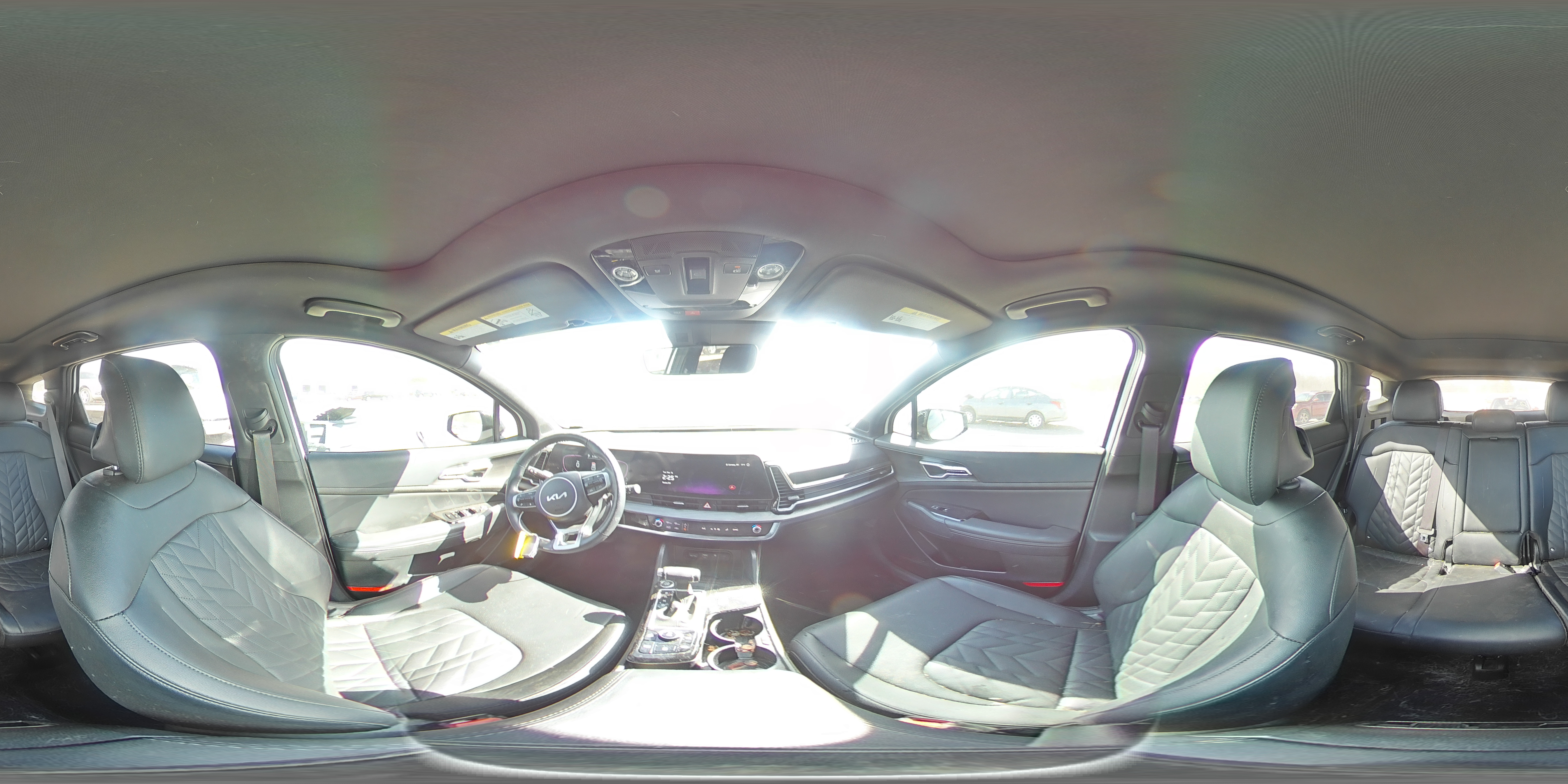 2024 Kia Sportage - Image 13