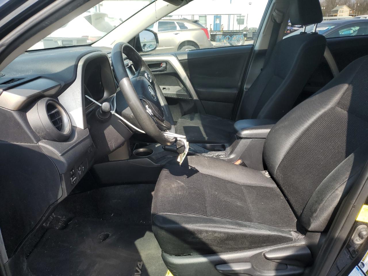 2015 Toyota RAV 4 - Image 7