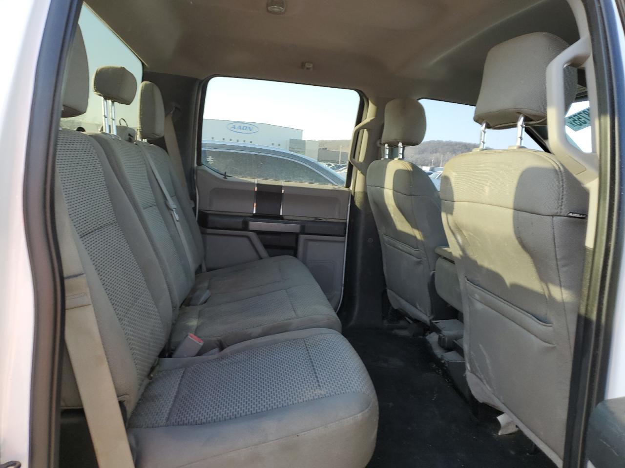2015 Ford F-150 - Image 10