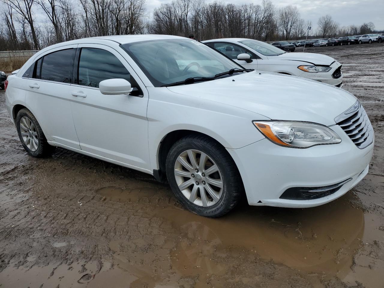 2012 Chrysler 200 - Image 4