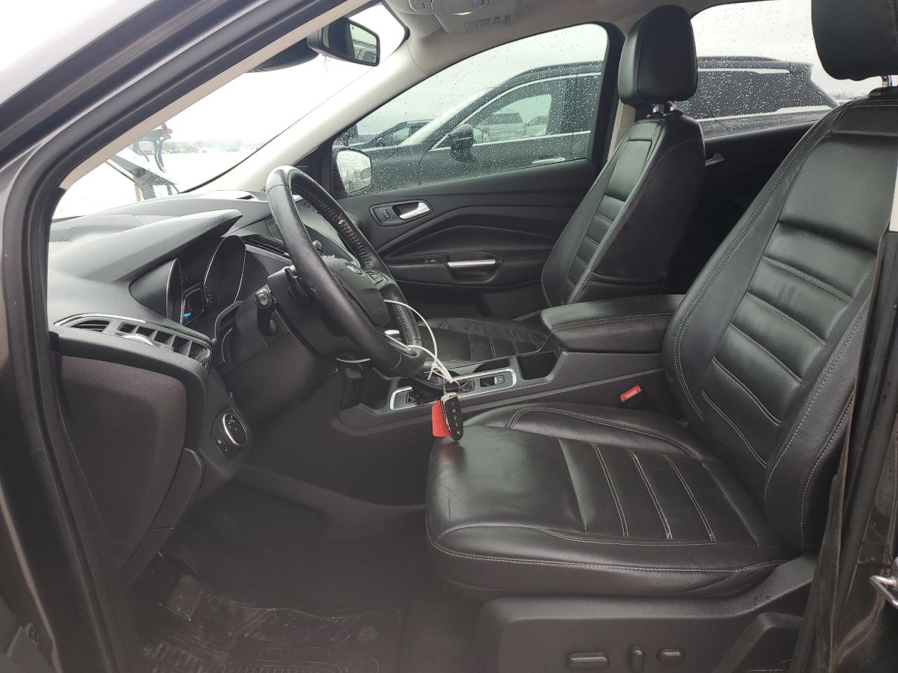 1FMCU9J97HUB66129 FORD ESCAPE 2017