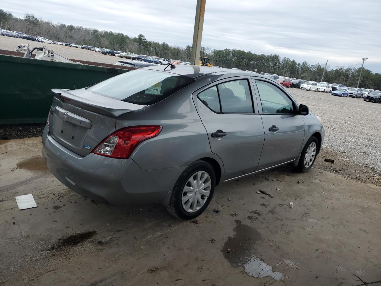 2014 Nissan Versa - Image 3