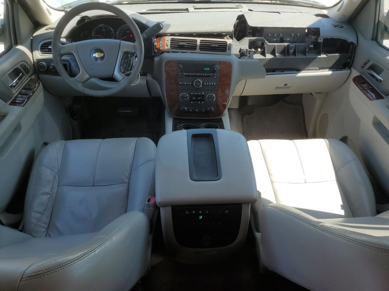 2011 Chevrolet Tahoe - Image 8