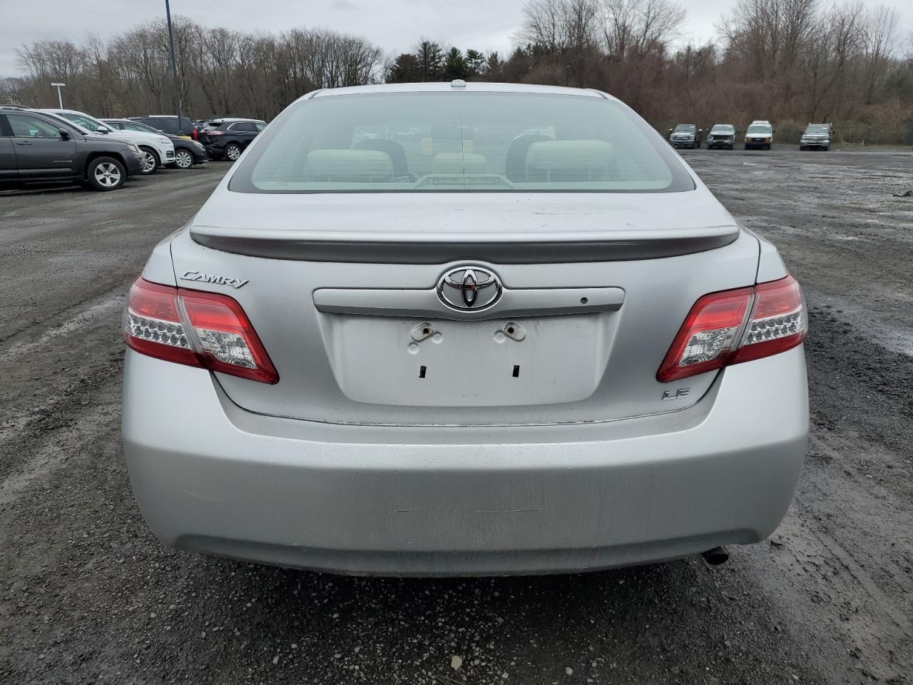 2010 Toyota Camry - Image 6