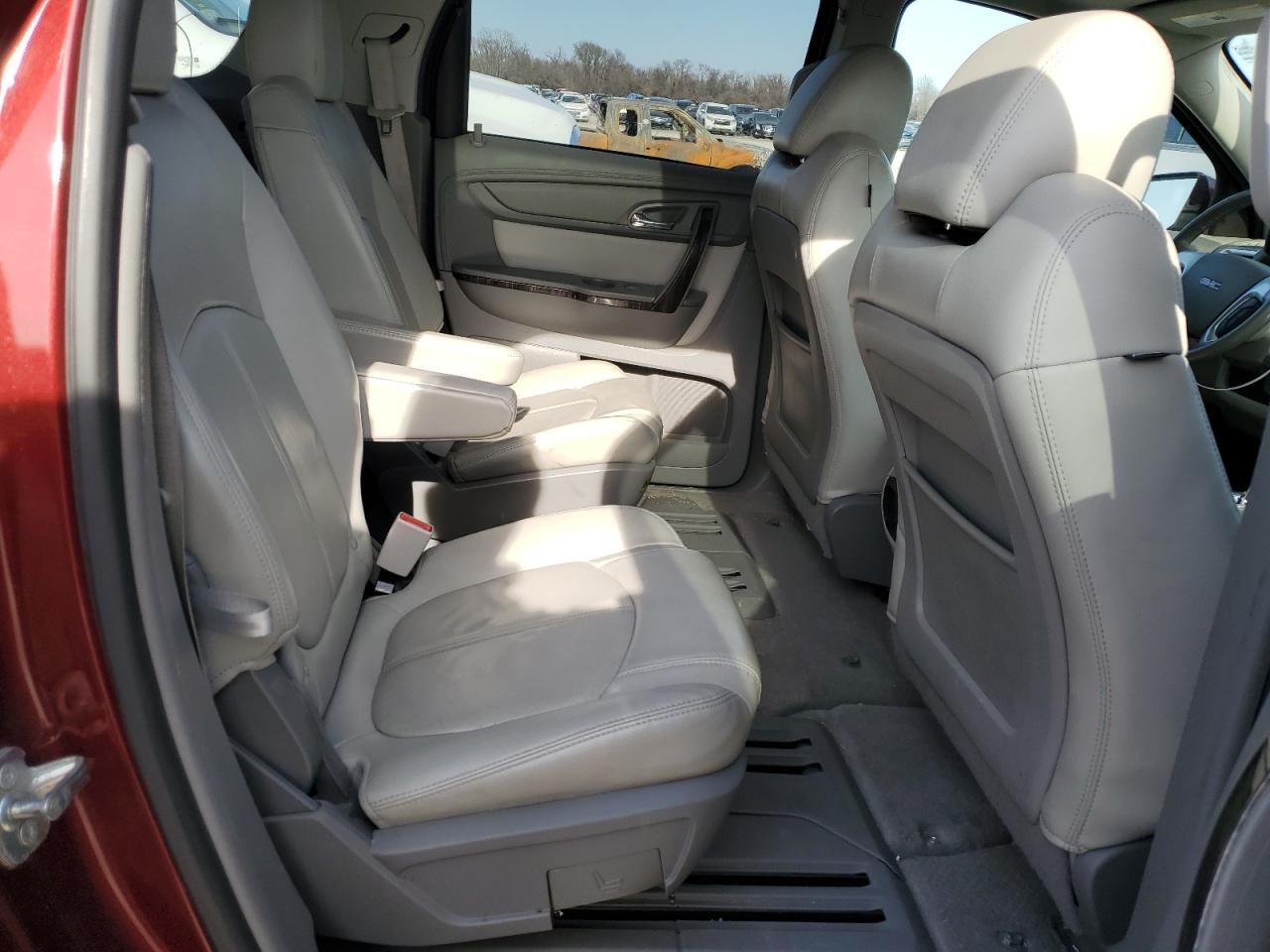 2017 GMC Acadia - Image 11
