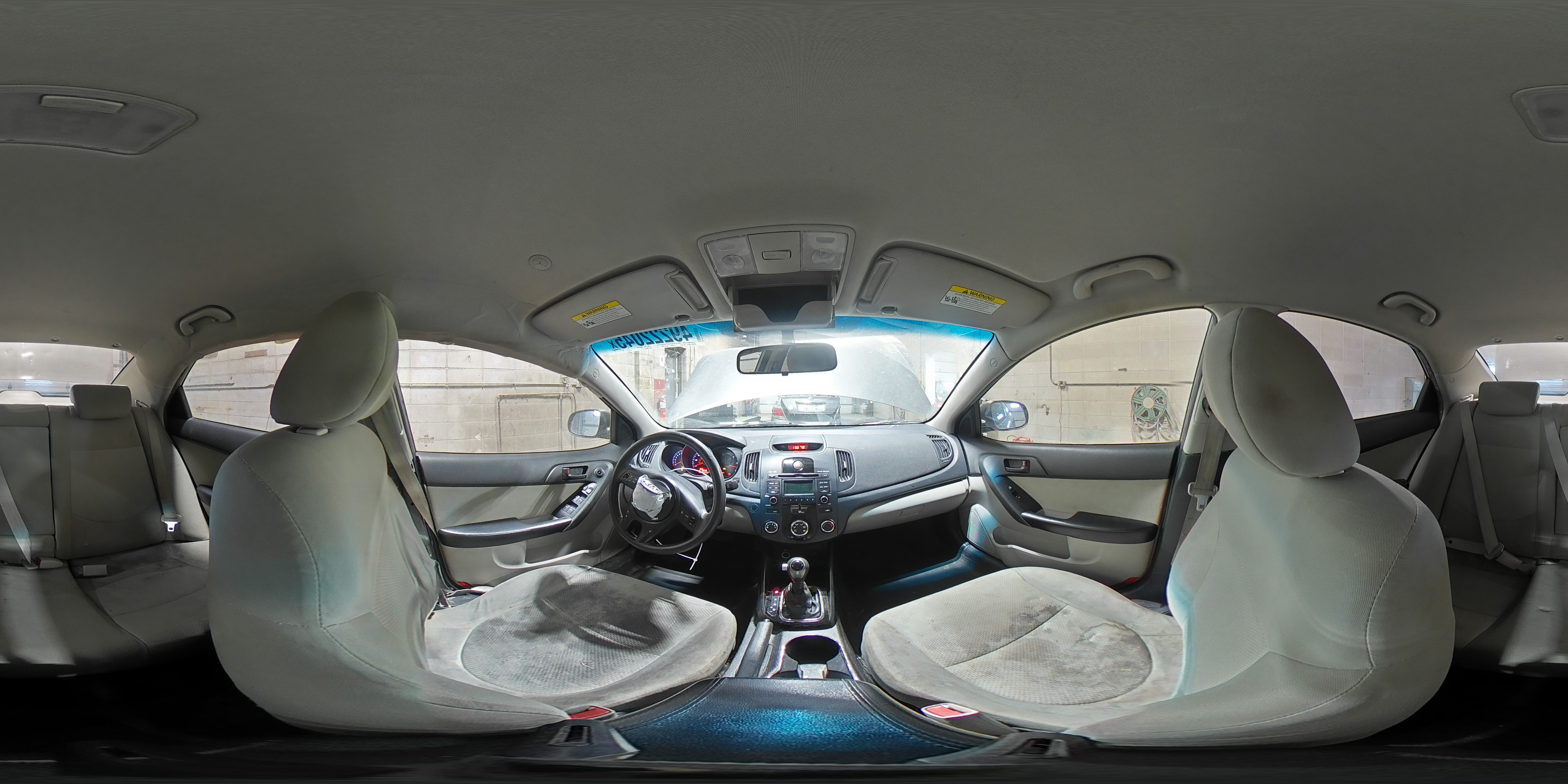 2011 Kia Forte - Image 13