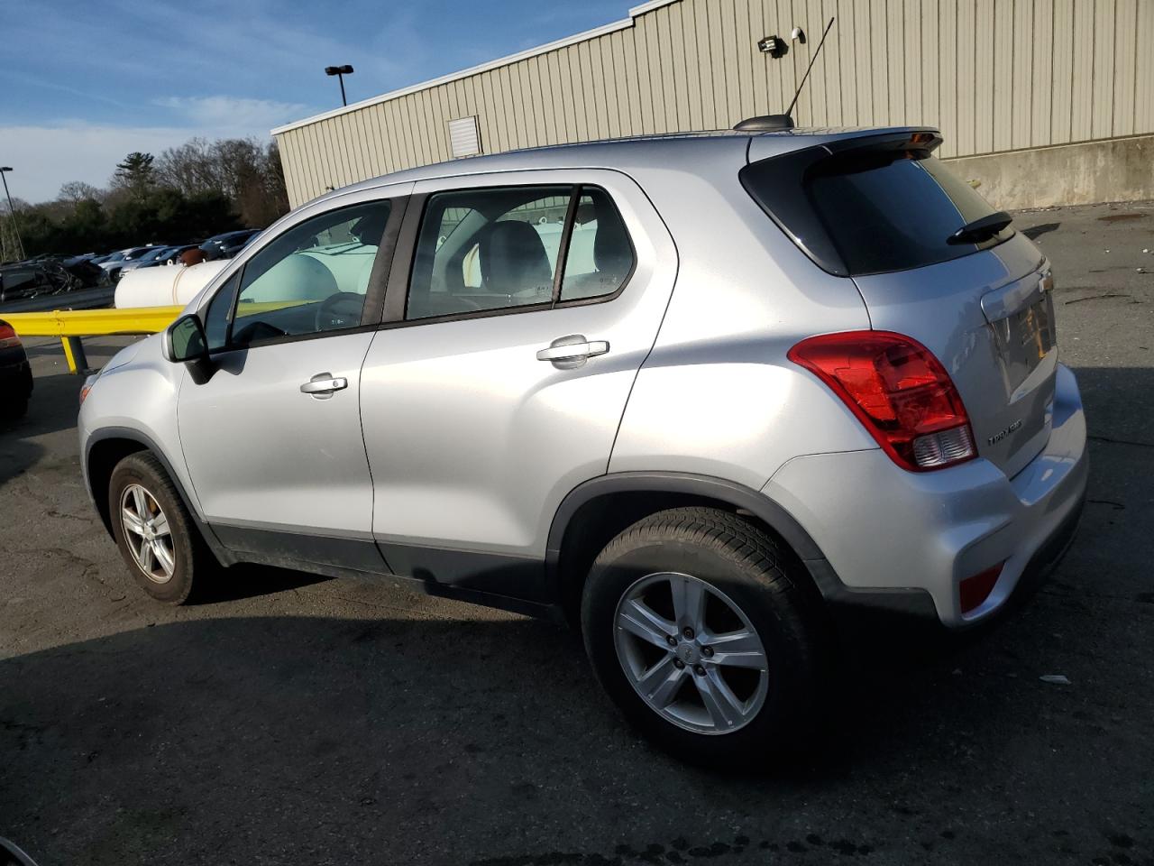 KL7CJNSB4HB054548 CHEVROLET TRAX 2017