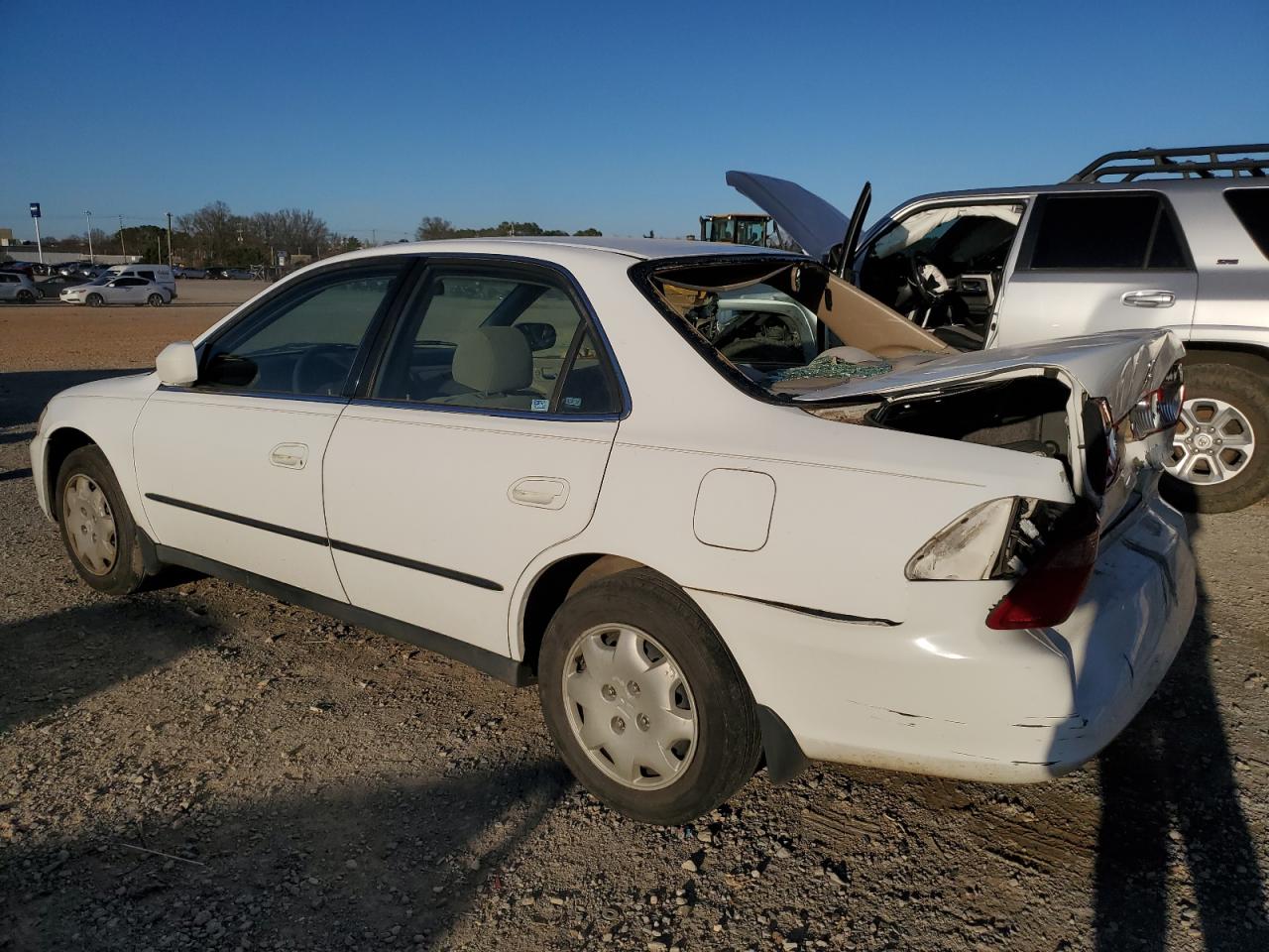 2000 Honda Accord - Image 2
