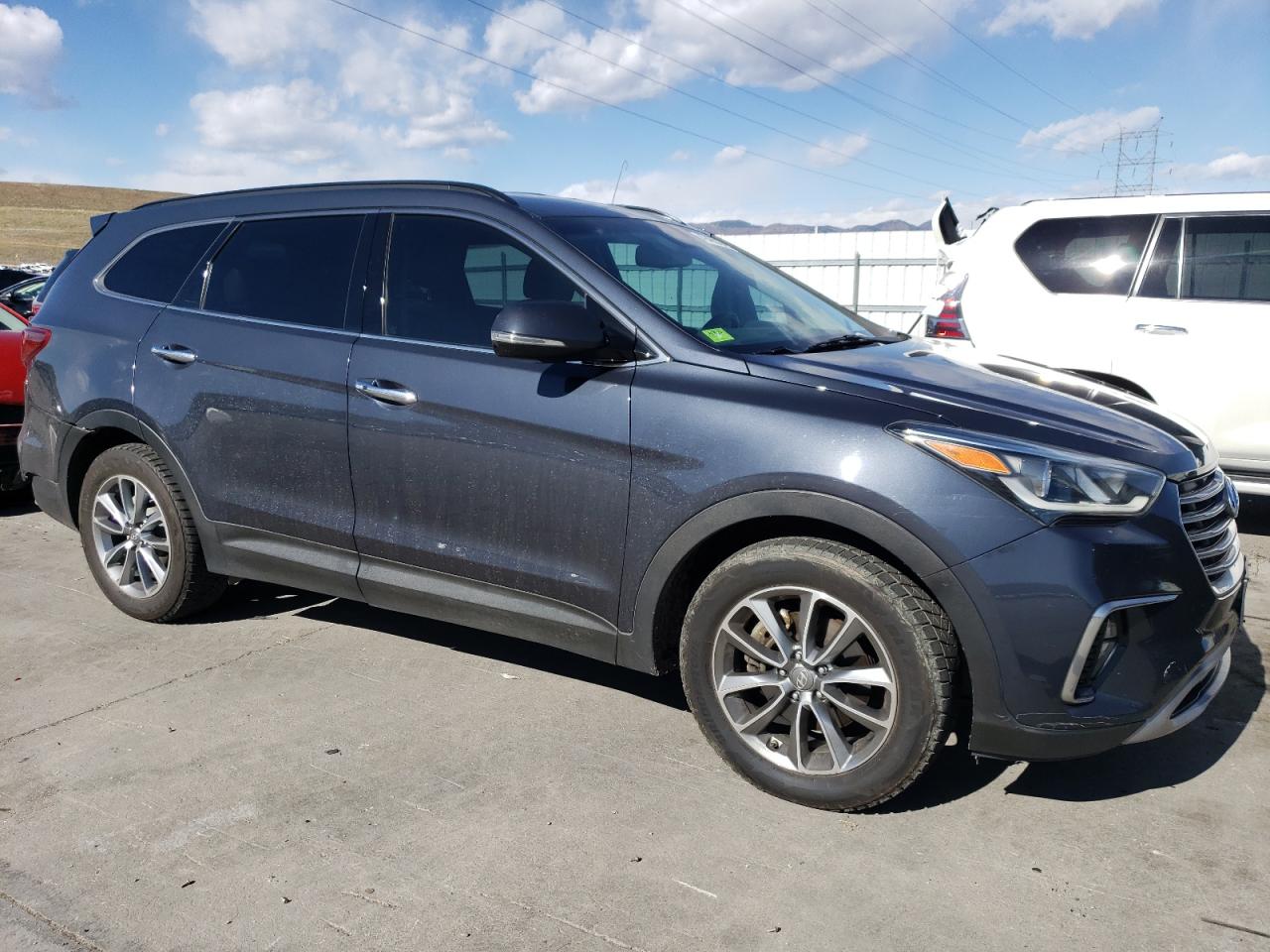 2017 Hyundai Santa Fe - Image 4