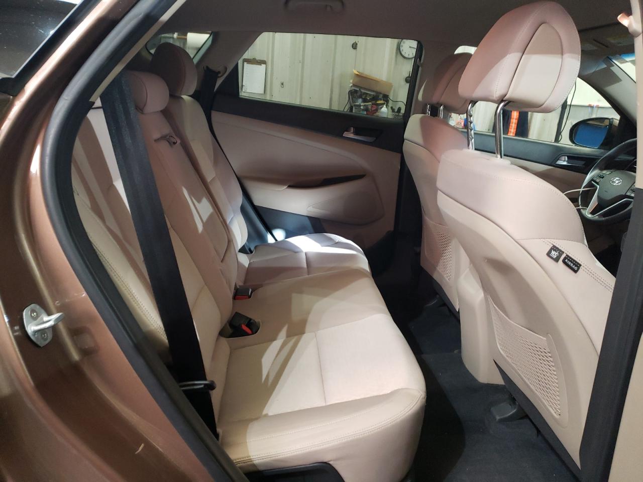 2016 Hyundai Tucson - Image 11