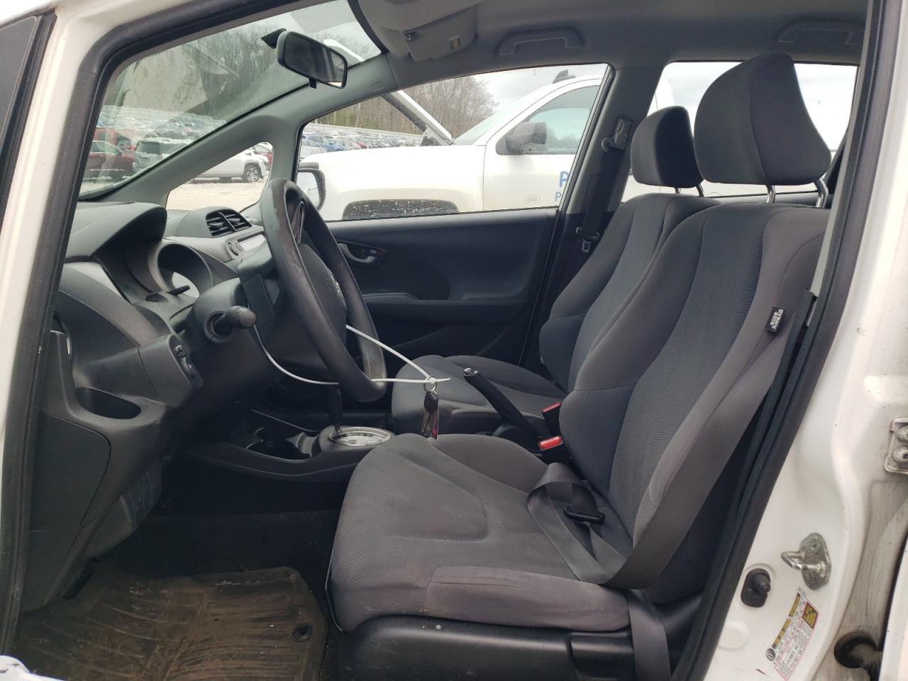 2010 Honda Fit - Image 7