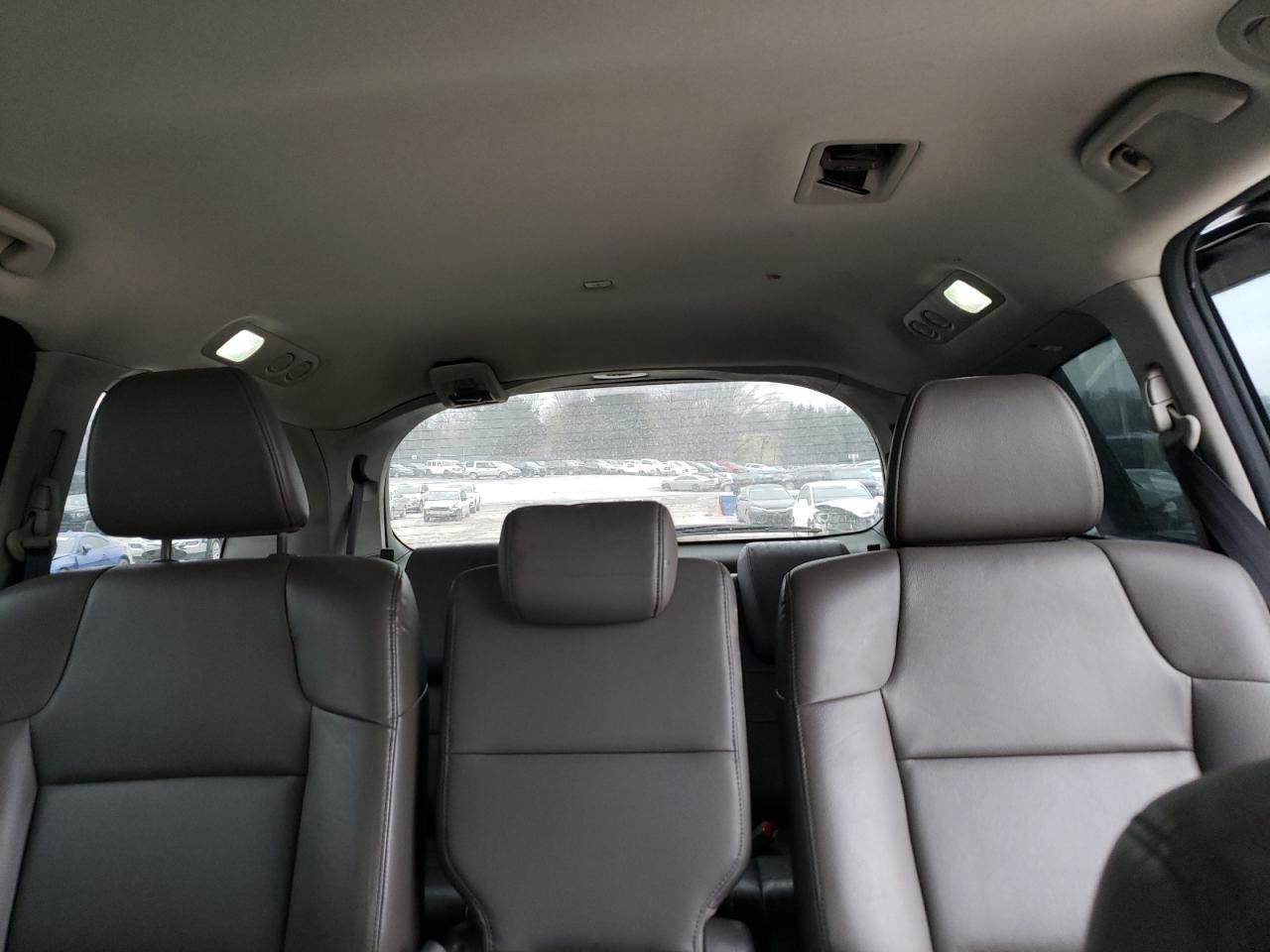 2014 Honda Odyssey - Image 10