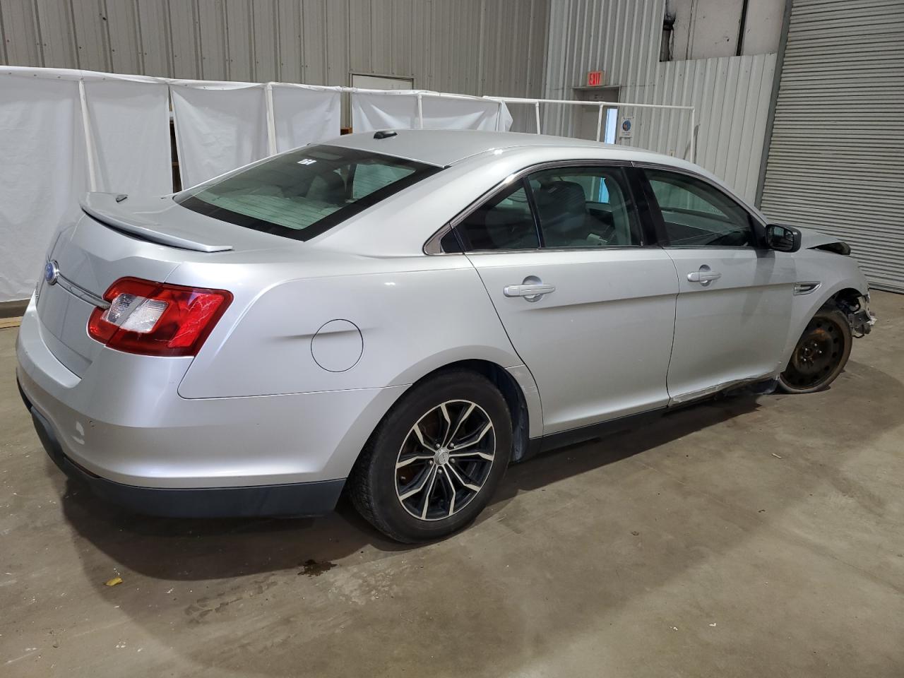 2012 Ford Taurus - Image 3