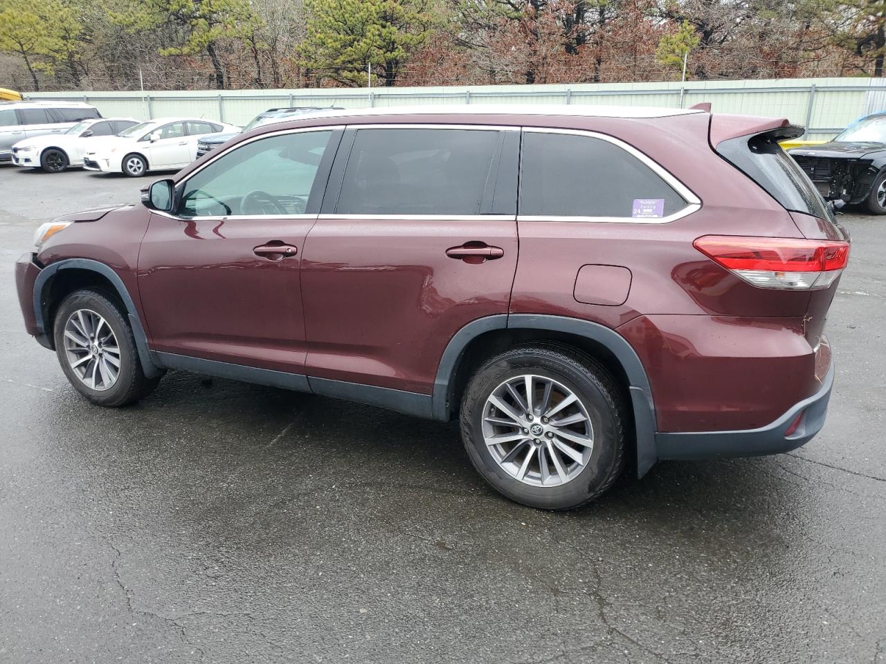 5TDJZRFH2KS975840 TOYOTA HIGHLANDER 2019