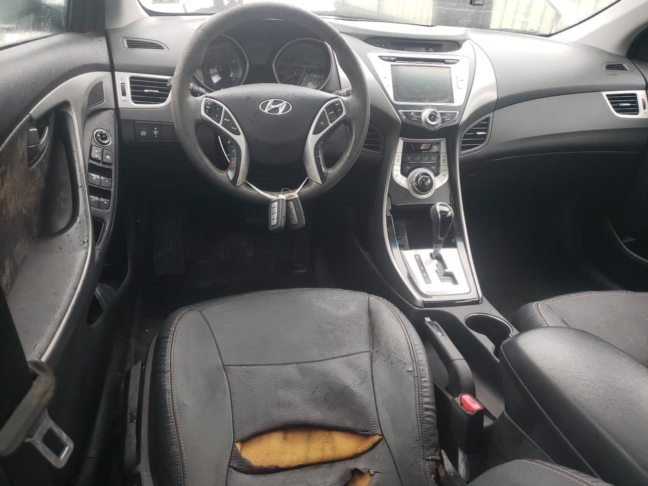 2012 Hyundai Elantra - Image 8
