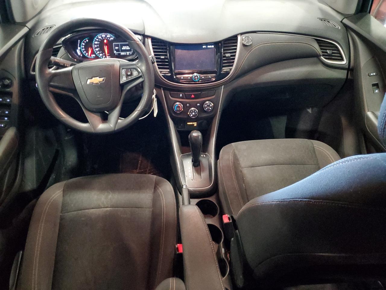 KL7CJKSB9HB148214 CHEVROLET TRAX 2017