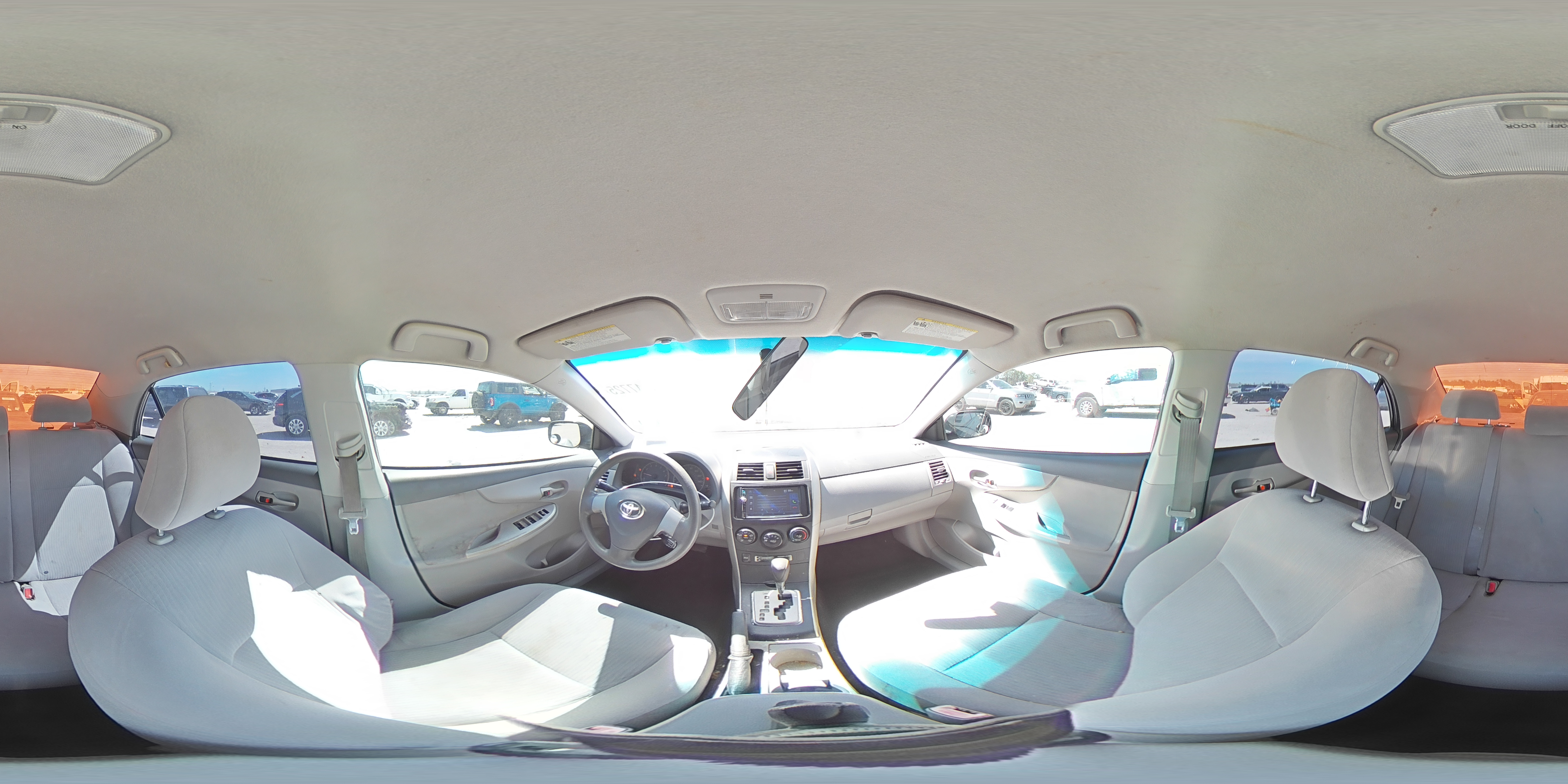 2010 Toyota Corolla - Image 12