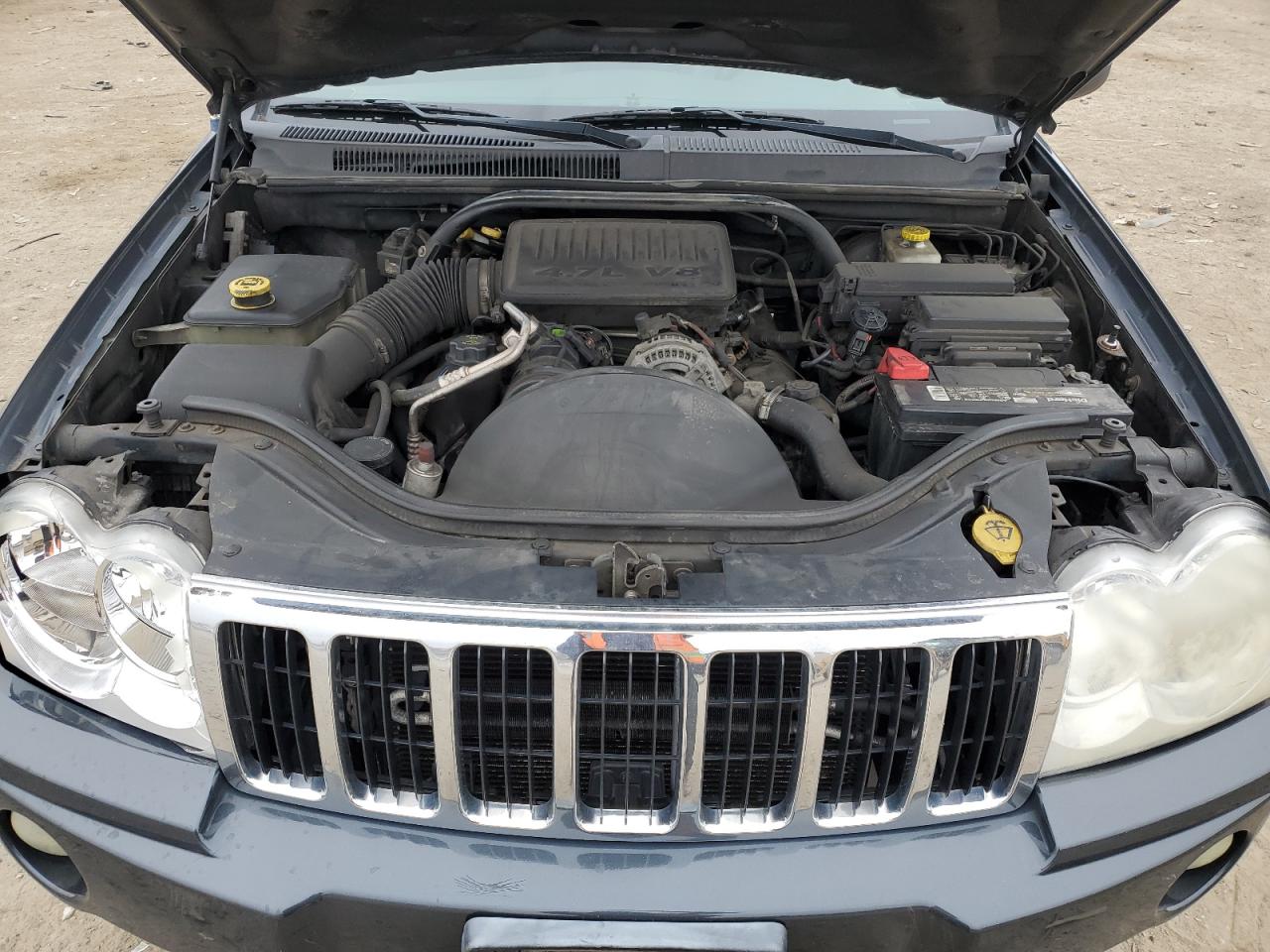 2007 Jeep Grand Cherokee - Image 13
