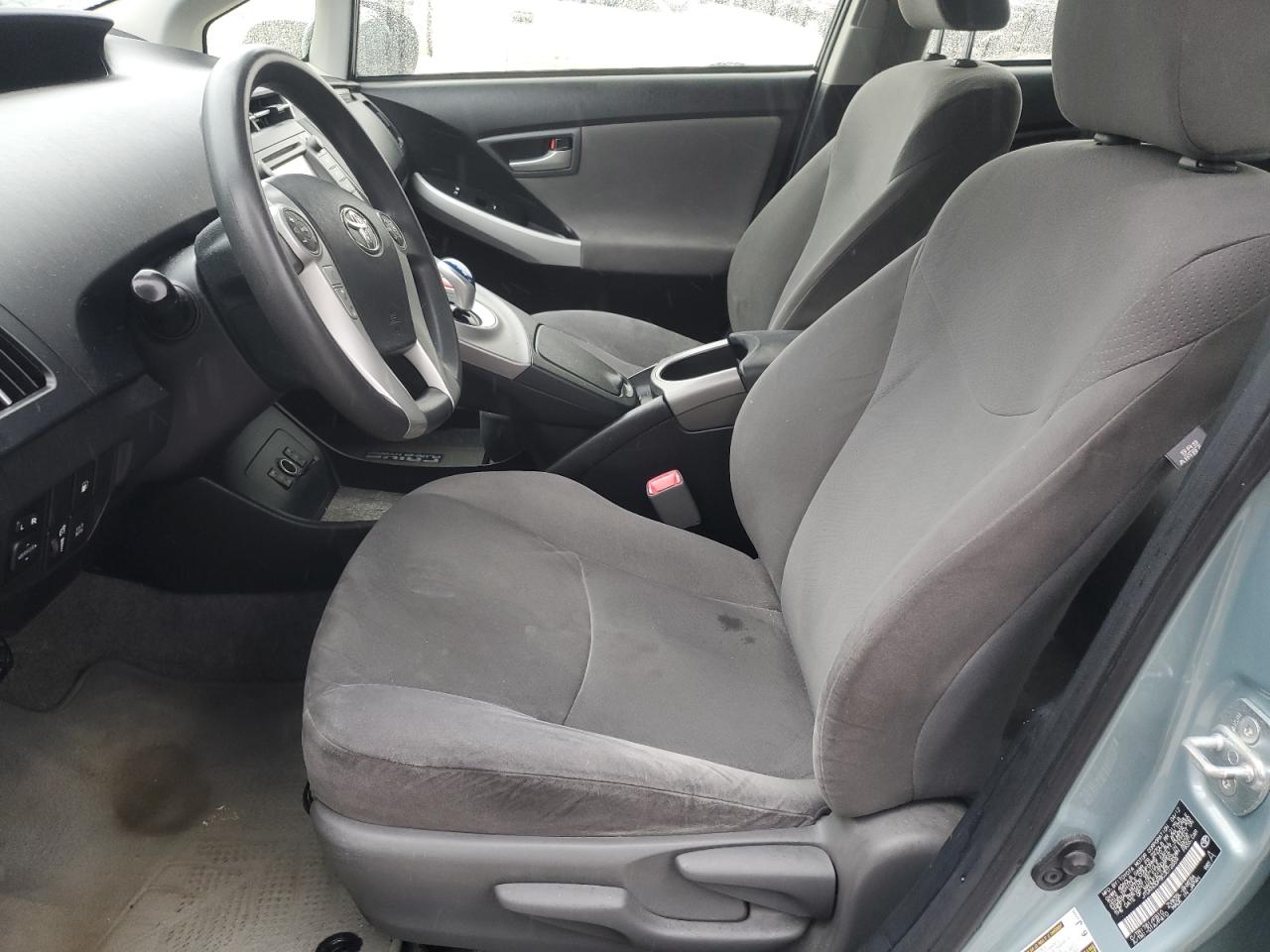 2012 Toyota Prius - Image 7