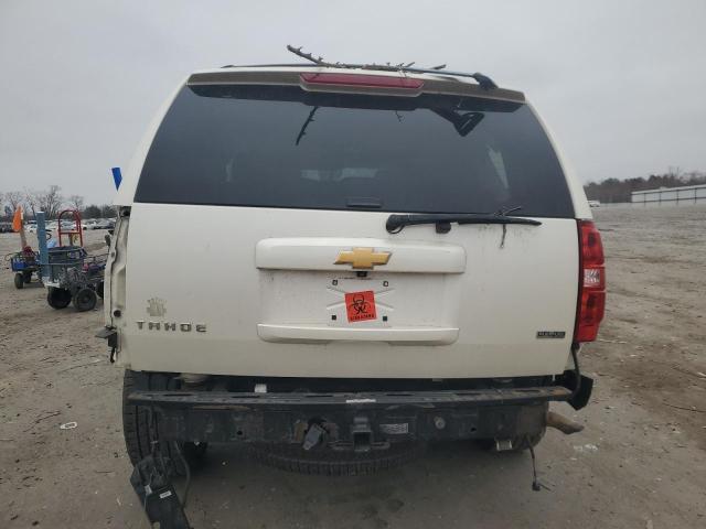 Parquets CHEVROLET TAHOE 2012 White