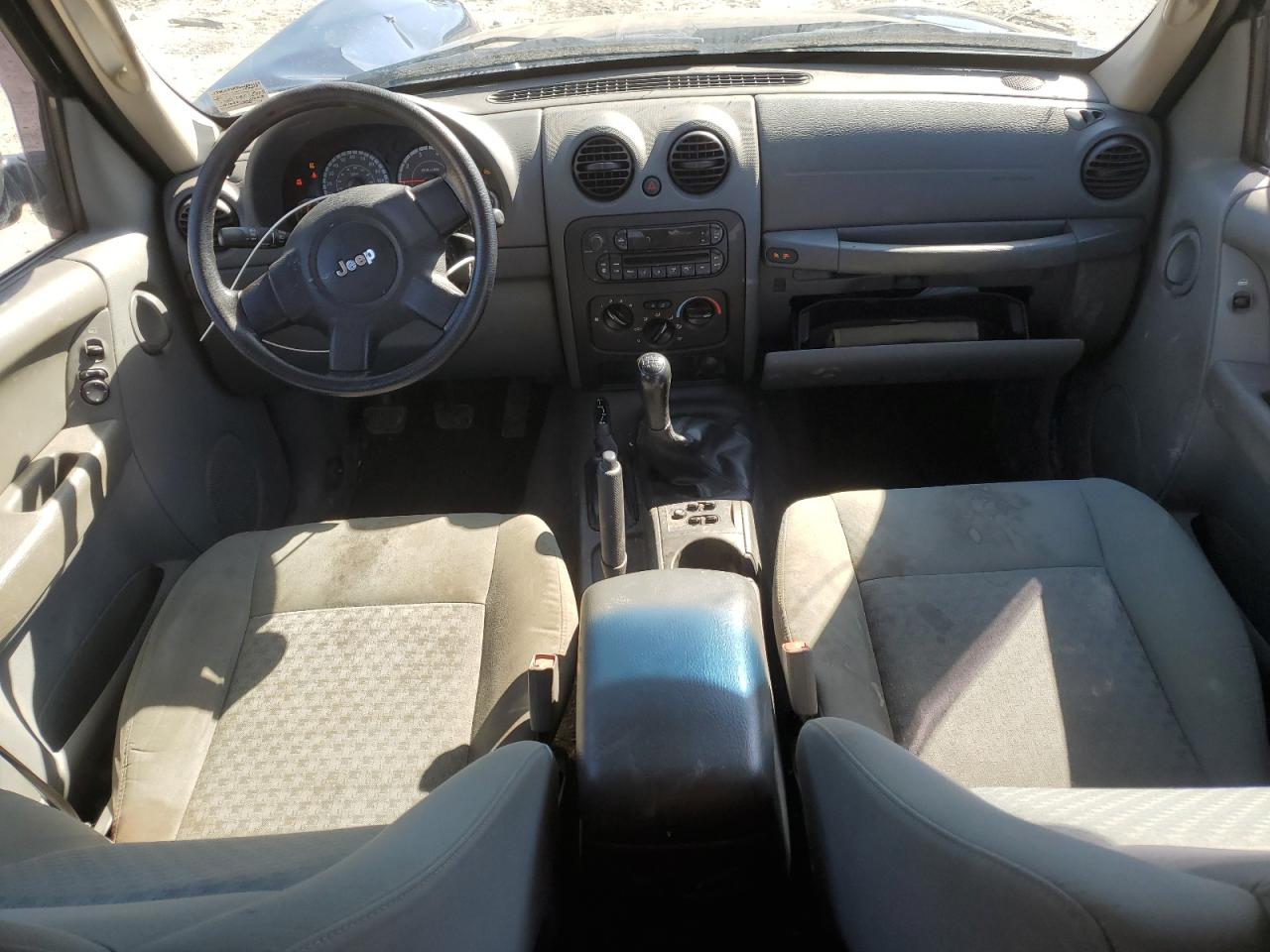 2006 Jeep Liberty (North America) - Image 8