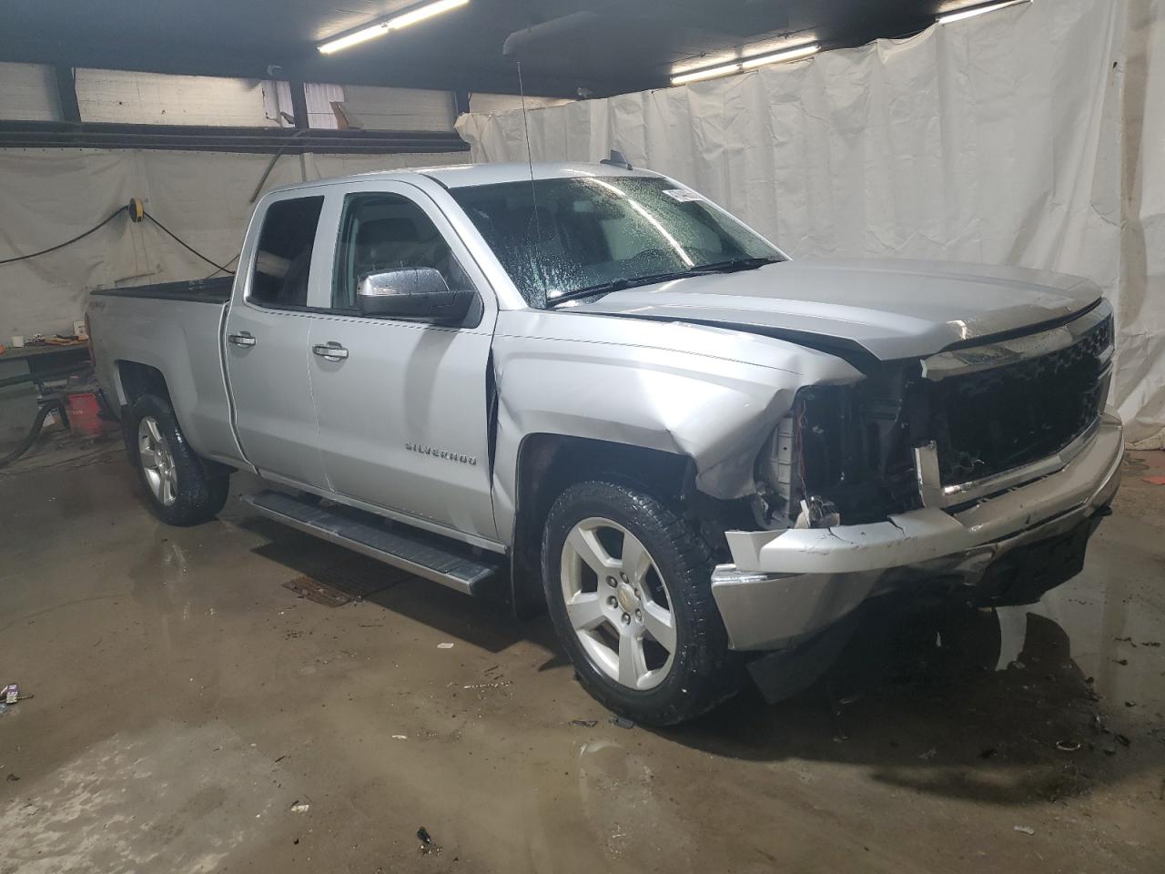 2015 Chevrolet Silverado - Image 4