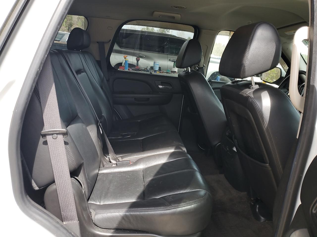 2009 Chevrolet Tahoe - Image 10