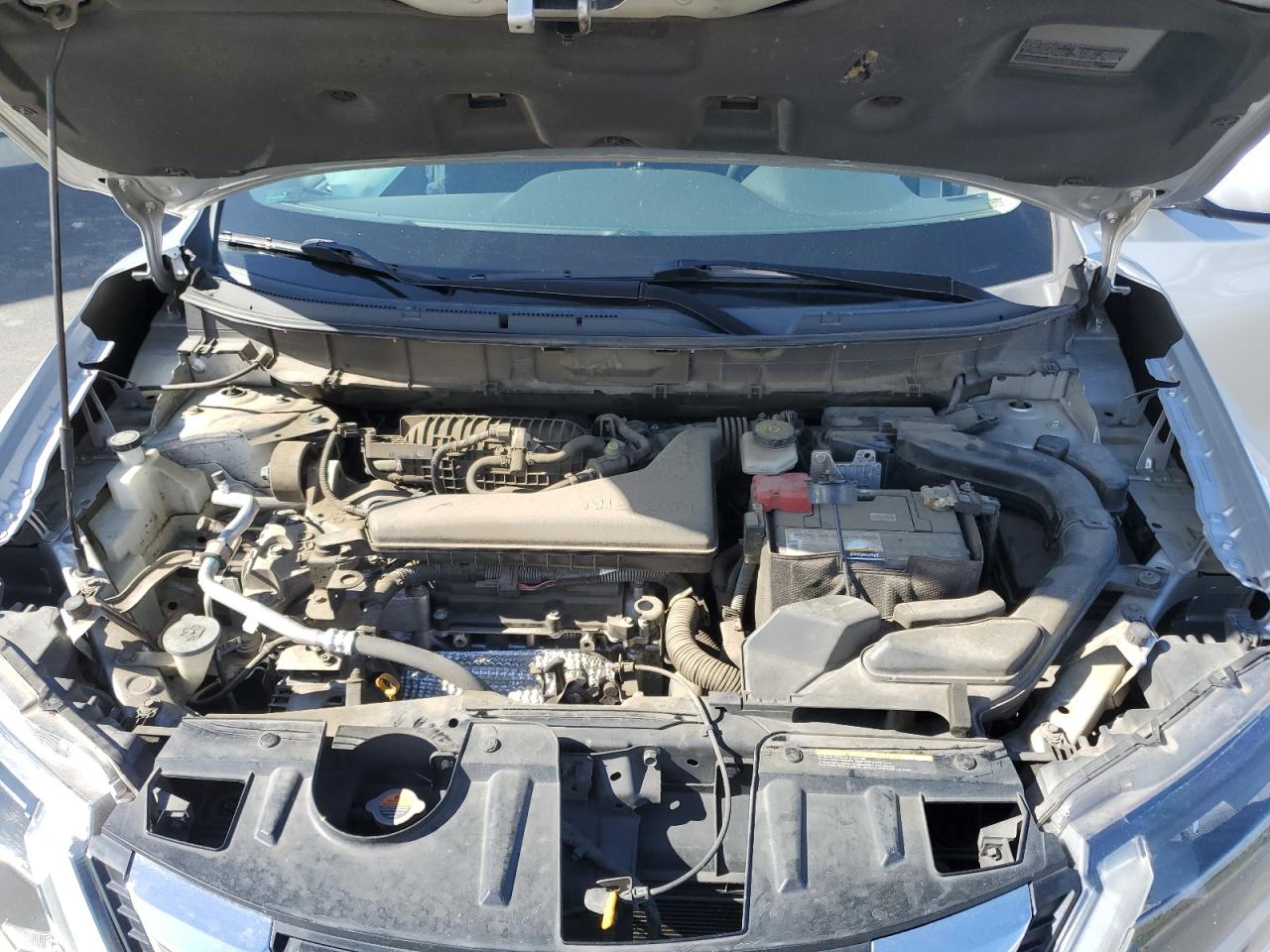 KNMAT2MT3JP521282 NISSAN ROGUE 2018