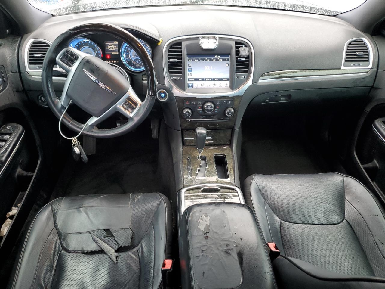 2011 Chrysler 300 - Image 8