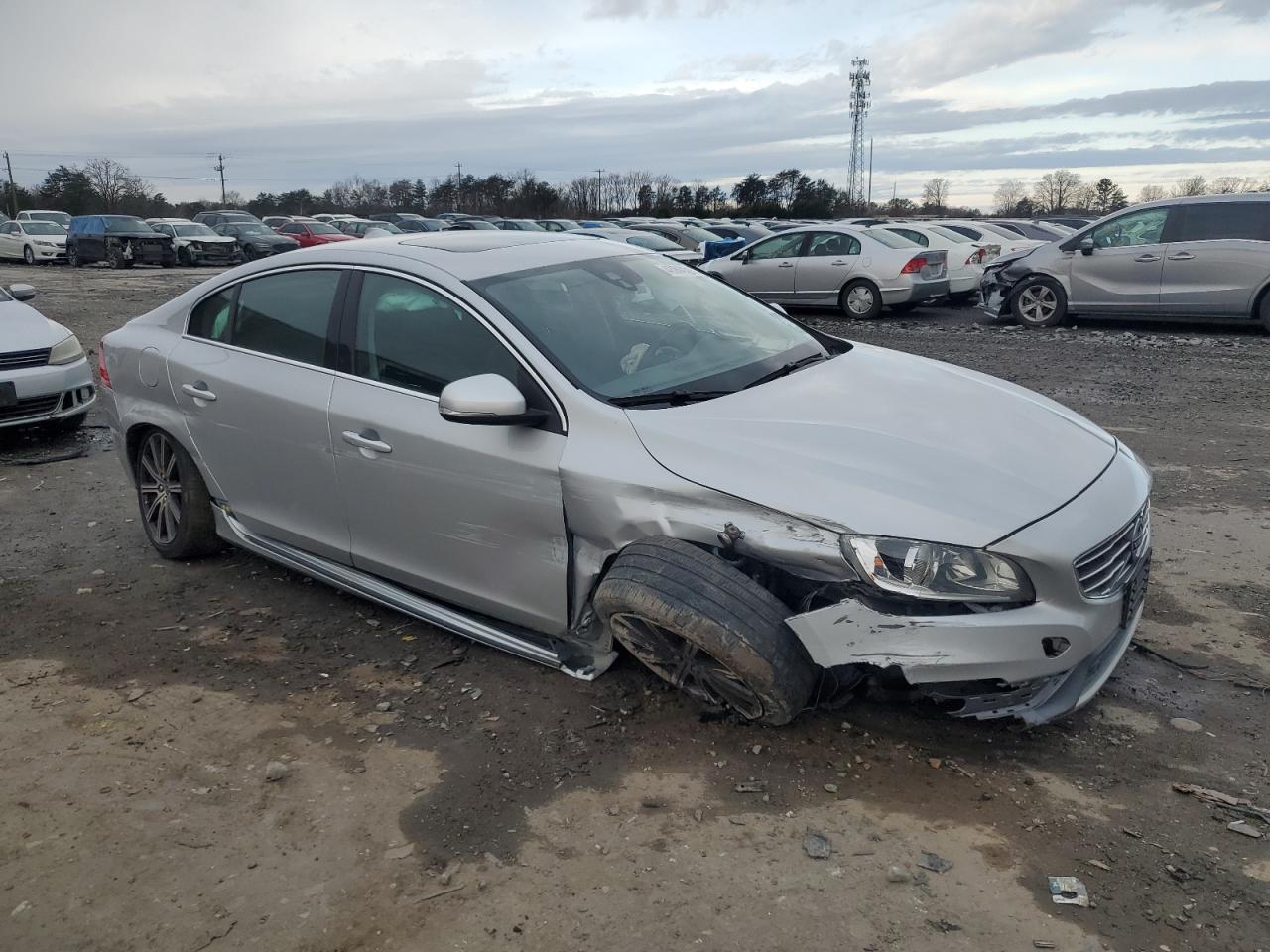 LYV402HKXHB142325 VOLVO S60 2017