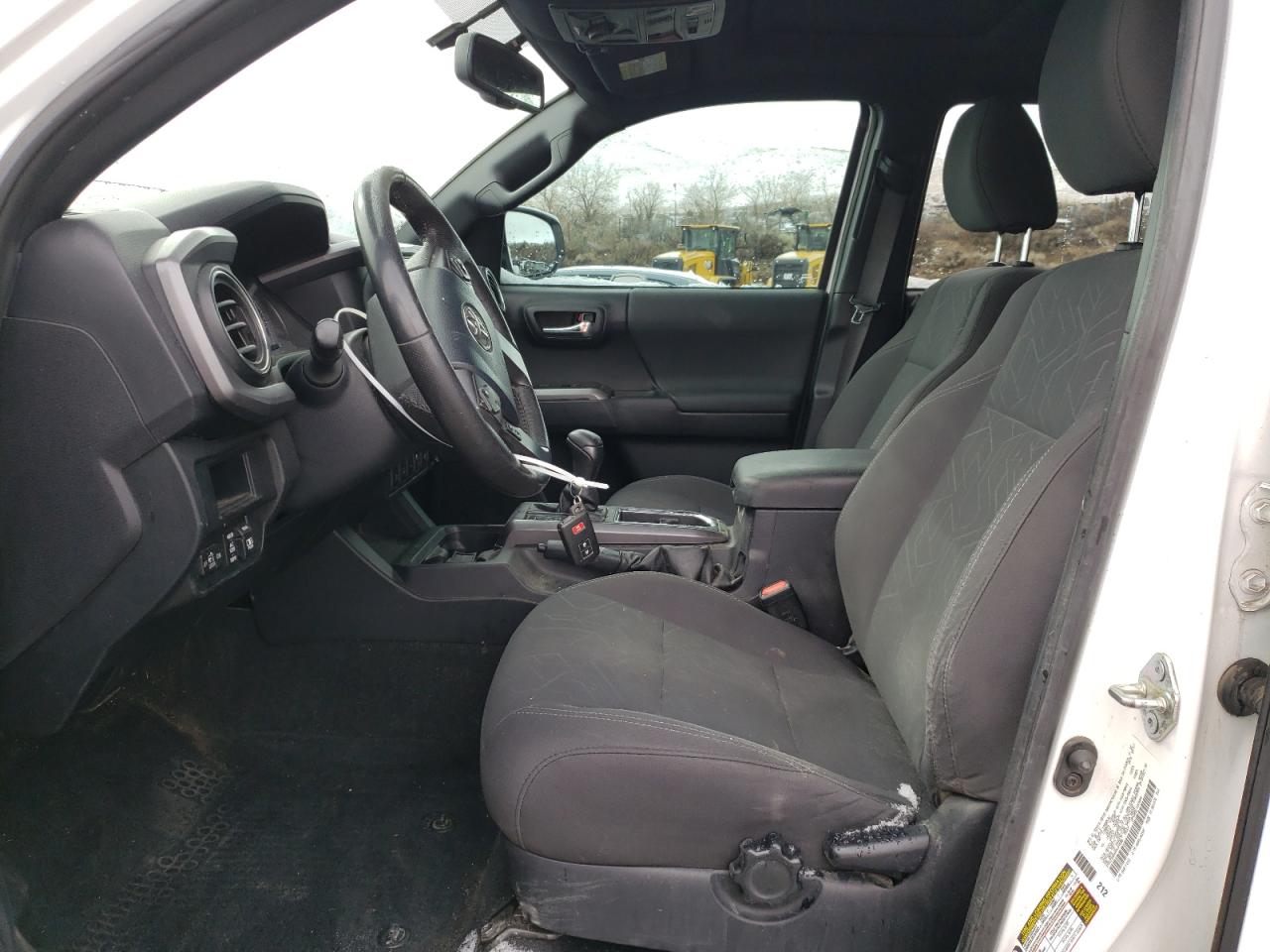 2017 Toyota Tacoma - Image 7