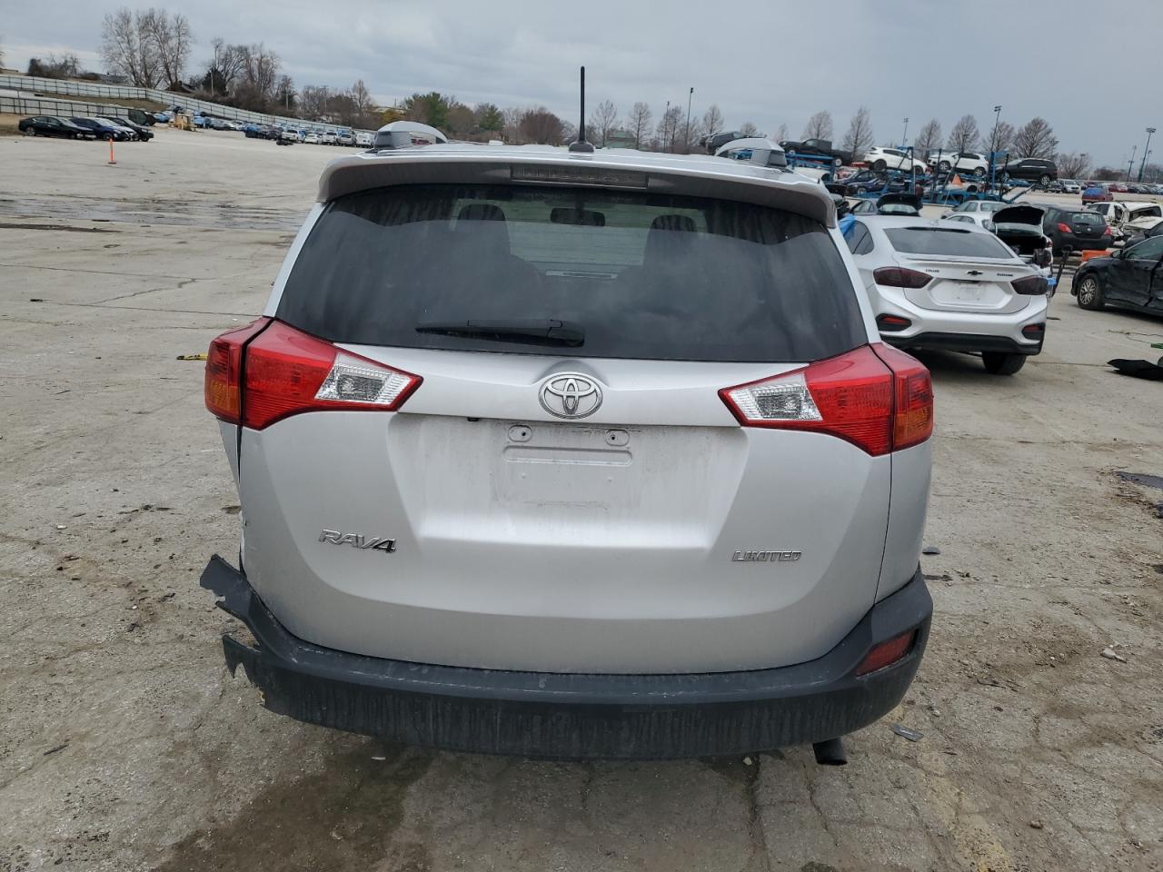 2015 Toyota RAV 4 - Image 6