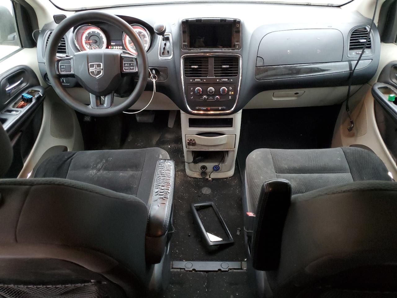 2019 Dodge Caravan - Image 8