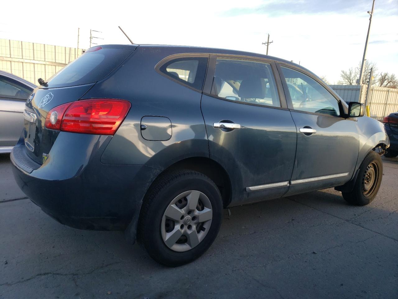 2014 Nissan Rogue - Image 3