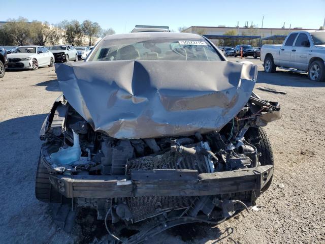 Sedans HYUNDAI ELANTRA 2015 Srebrny